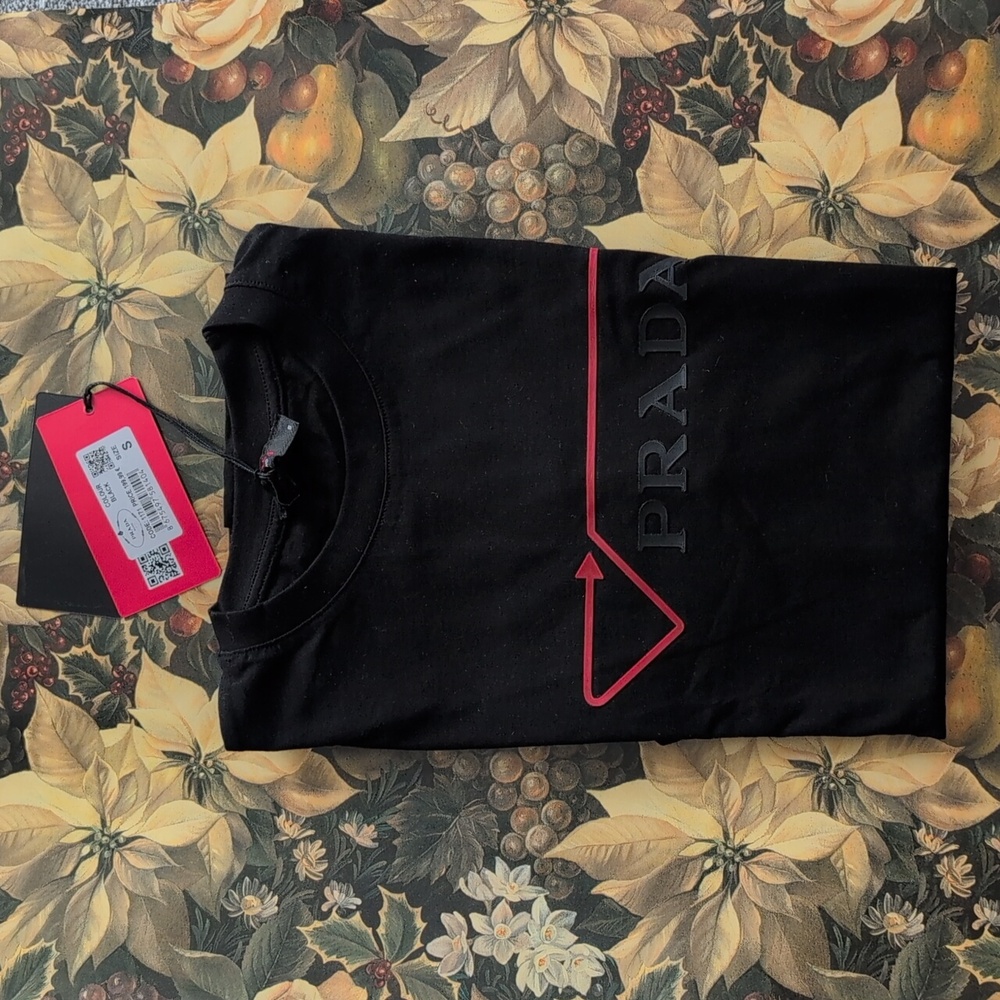 NWT Prada Black Tee T shirt